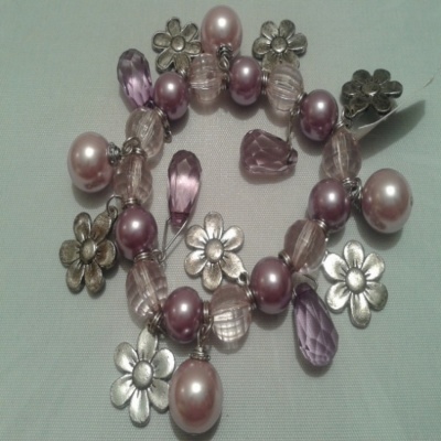 Trevi Petal Pastel Daisy Bracelet Lilac Purple beads