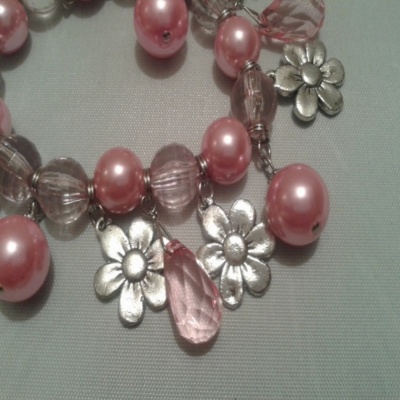 Trevi Petal Pastel Daisy Bracelet Pink beads